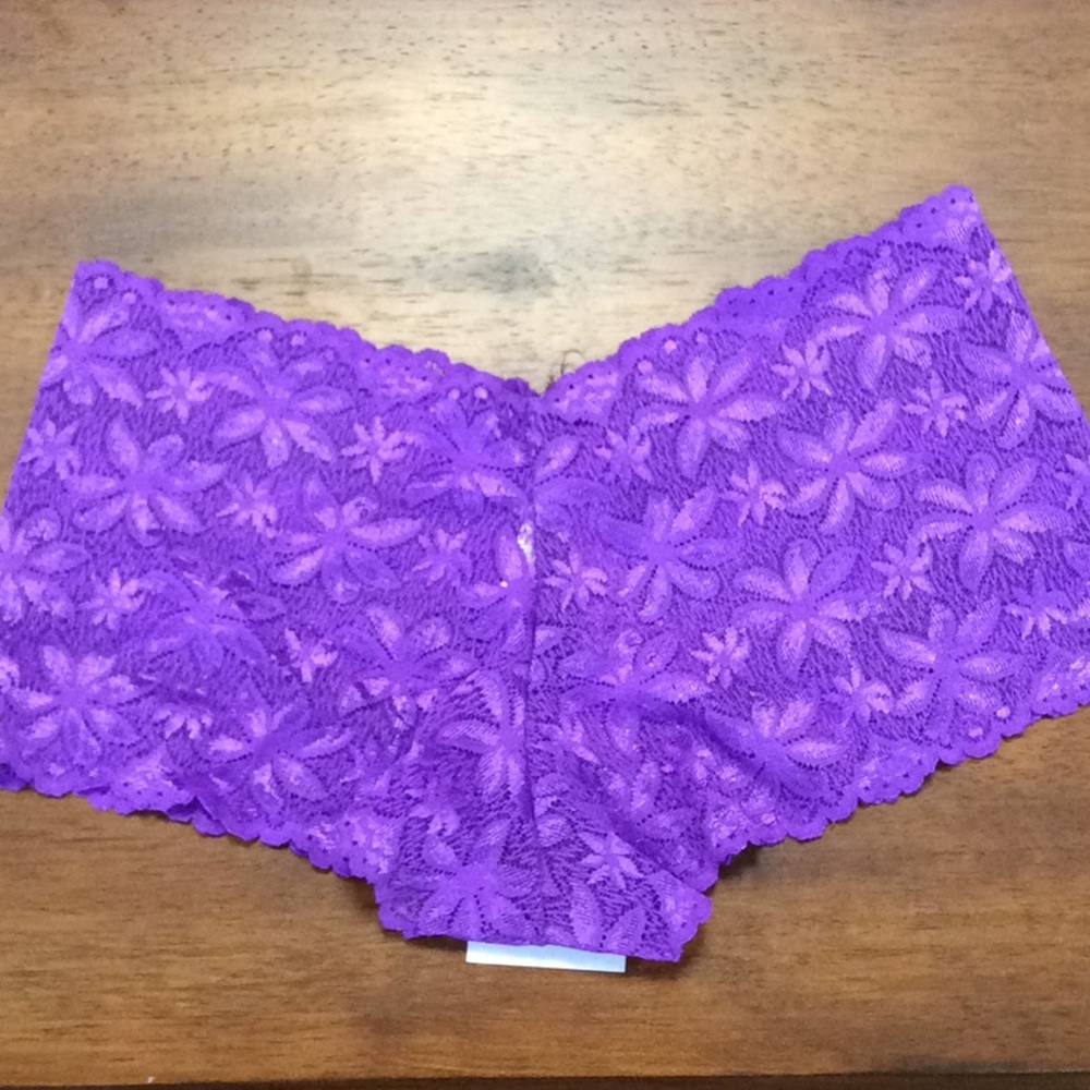 💜 NWT Purple lace cheeky panty
